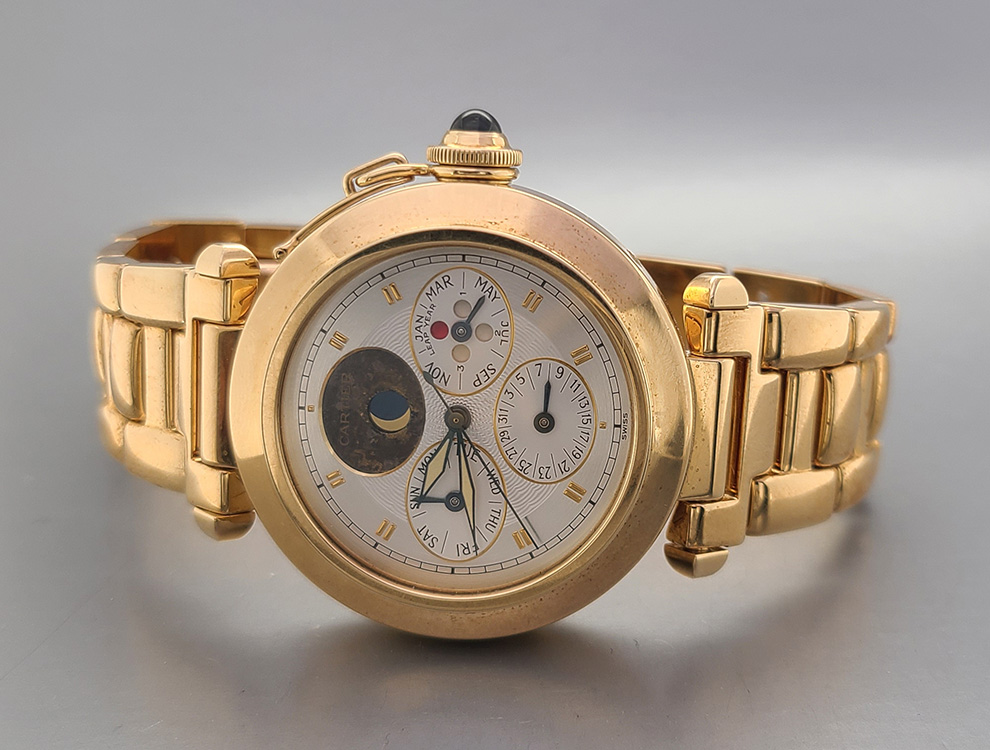 Cartier pasha online moonphase