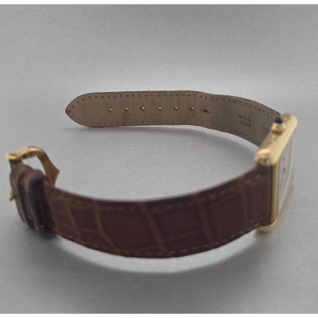 cartier-tank-louis-25x33mm-w1529756-18k-yellow-gold-unisex-watch