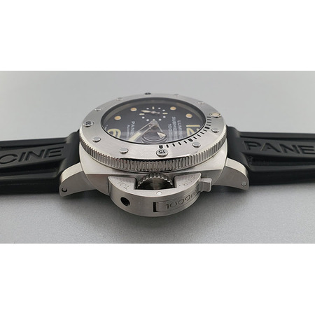 Panerai Luminor 1950 Submersible 44 Pam 243 Rubber Men s Watch