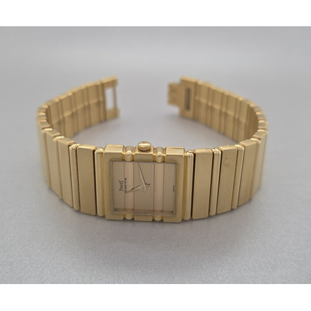 piaget-polo-25mm-8131c701-18k-yellow-gold-unisex-watch